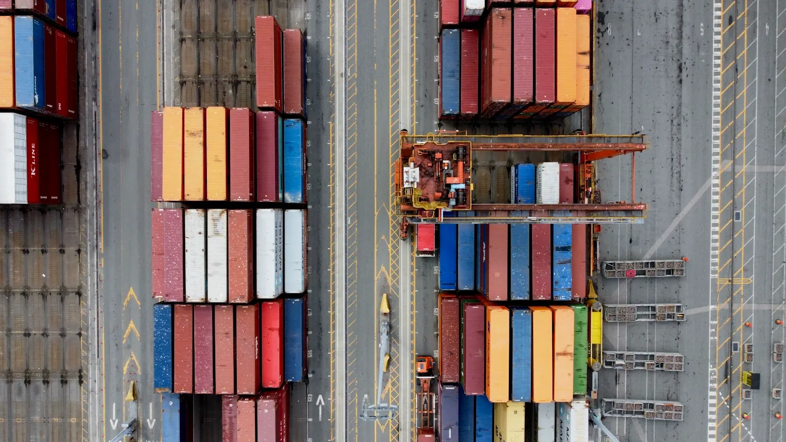 Container handling at a Cameroon terminal
